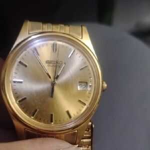 Seiko Gold Men's Watch Wwith Date Magnified Window